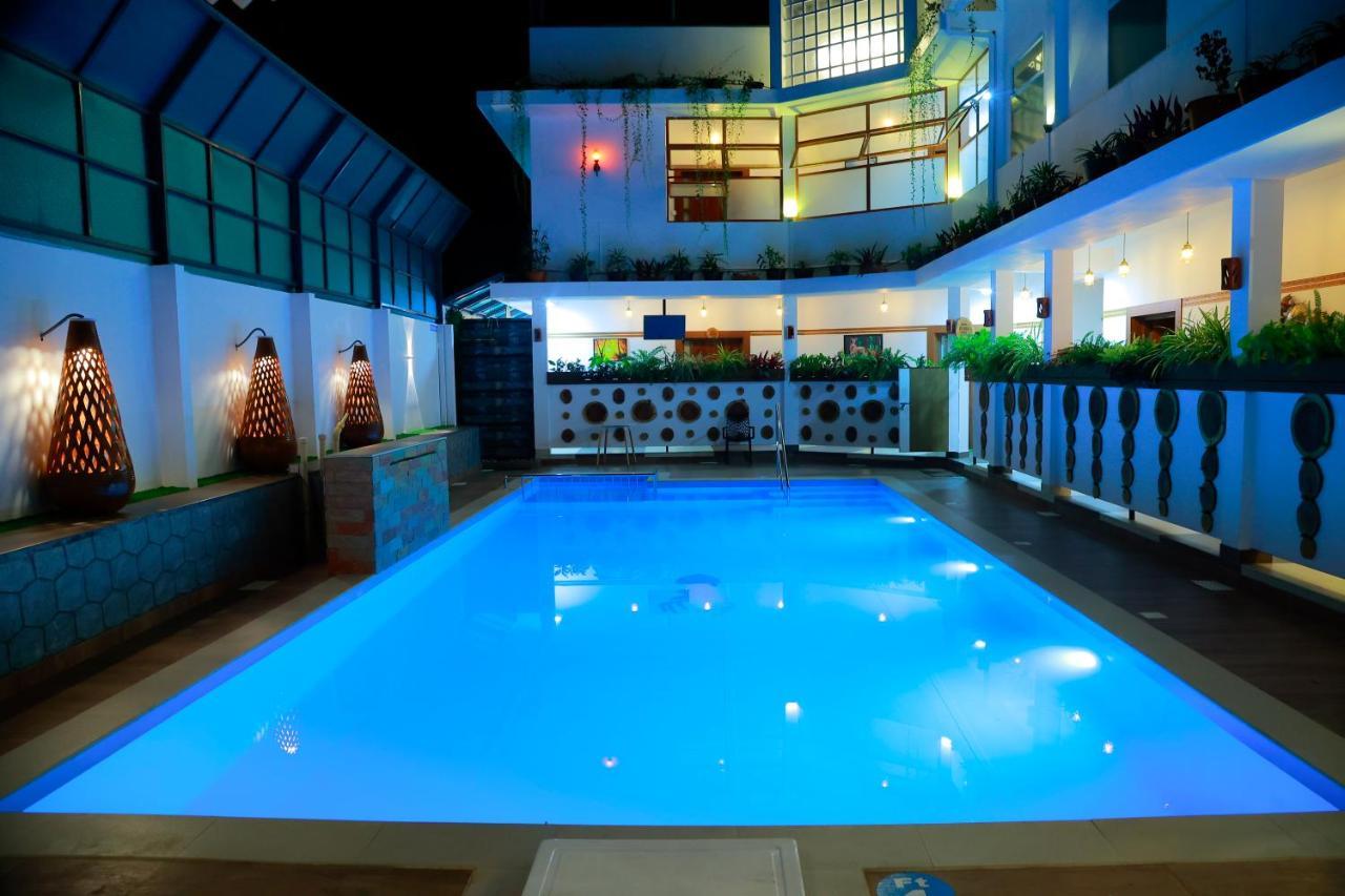 Athirappilly Polaris Resort Kizhake Chālakudi 외부 사진
