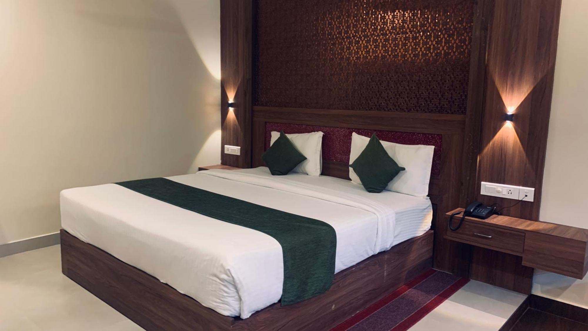 Athirappilly Polaris Resort Kizhake Chālakudi 외부 사진